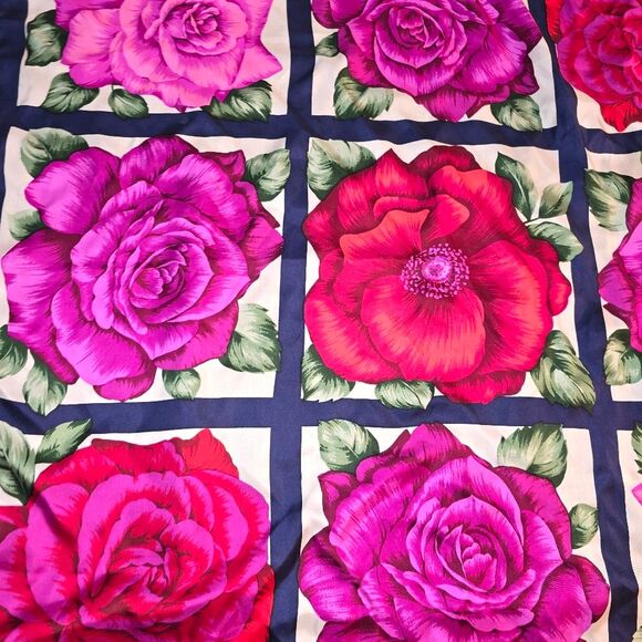 Vintage Bill Blass Silk Square Scarf of Roses Magenta Fuchsia Hot Pink - Picture 3 of 5